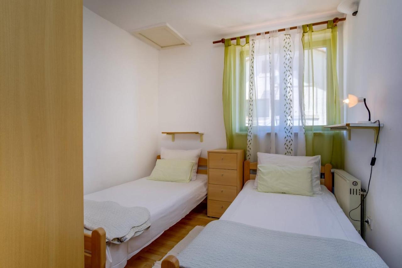 Apartmani Nadalina Veli Losinj Exterior photo